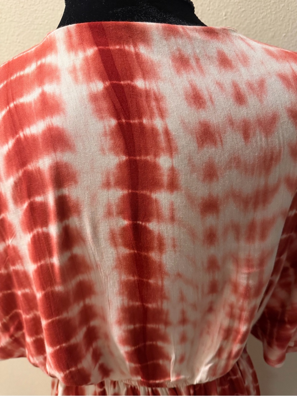 Tie-Dye Red Midi Dress with Front Tie - Picture 6 of 7